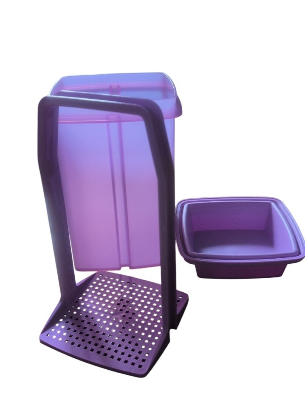 Tupperware Purple Pickle Keeper Container w/ Lift Strainer Insert Vintage Kitche